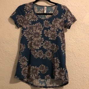 LulaRoe Classic T
